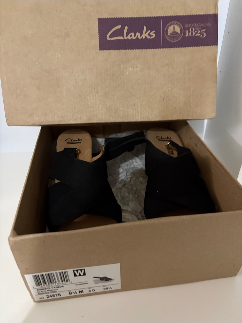 Clarks Black Women’s Crossover Strap Sandals